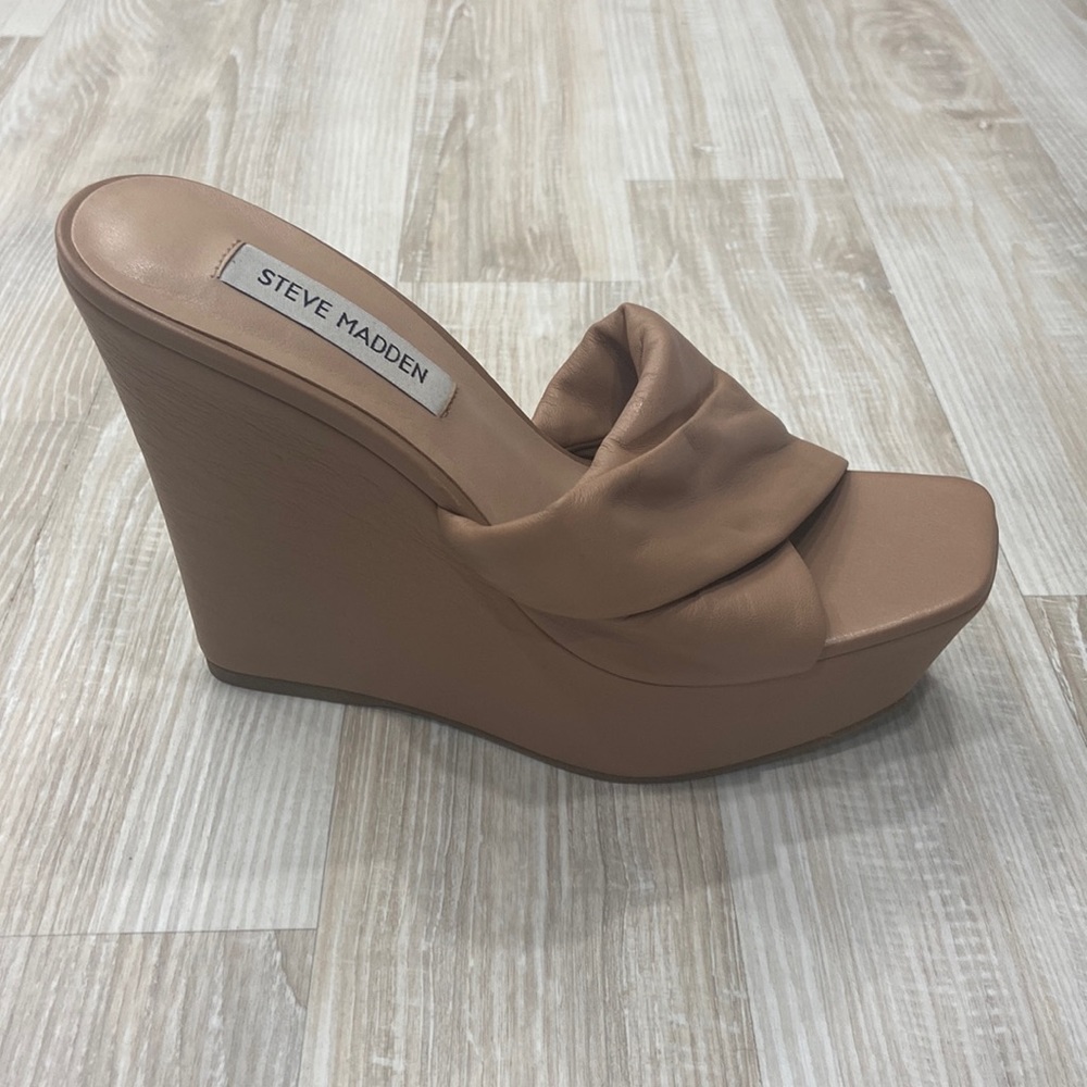 Brianna Tan Leather Steve Madden Platform Sandal